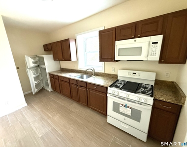 1333 East Main Street - Photo Thumbnail 8