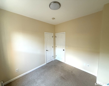 1333 East Main Street - Photo Thumbnail 5