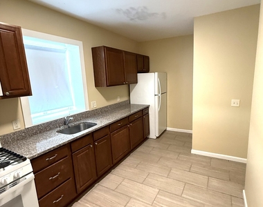 1333 East Main Street - Photo Thumbnail 8