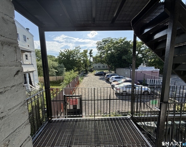 1333 East Main Street - Photo Thumbnail 2