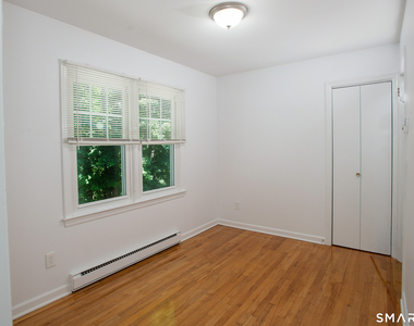 172 East Avenue - Photo Thumbnail 3