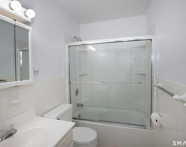 172 East Avenue - Photo Thumbnail 9