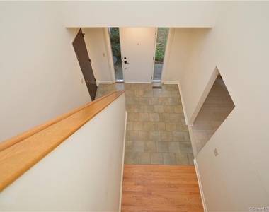 35 Homestead Road - Photo Thumbnail 14