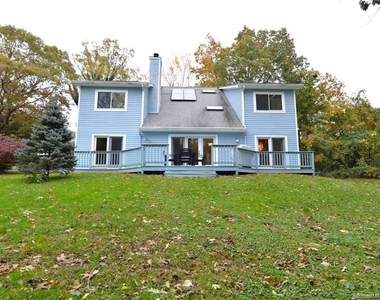 35 Homestead Road - Photo Thumbnail 16