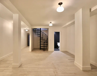 1114 Halsey Street - Photo Thumbnail 6