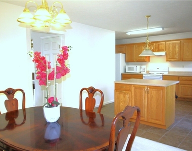 1305 Michael Drive - Photo Thumbnail 7