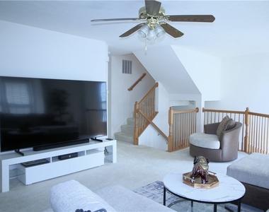 1305 Michael Drive - Photo Thumbnail 2
