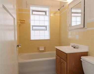 6539 Northumberland - Photo Thumbnail 5