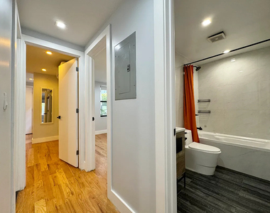 225 Halsey Street - Photo Thumbnail 2
