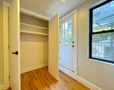 225 Halsey Street - Photo Thumbnail 3