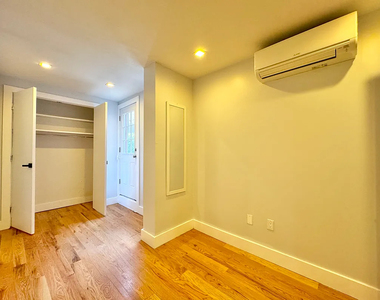 225 Halsey Street - Photo Thumbnail 4