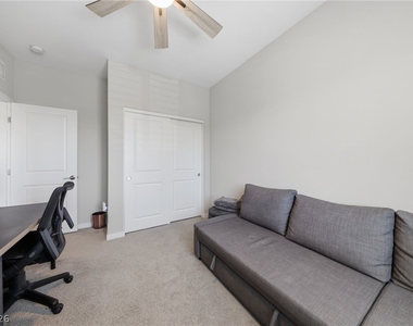 11824 Pelican Butte Avenue - Photo Thumbnail 26