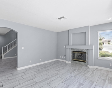 9609 Crystal Cup Circle - Photo Thumbnail 9