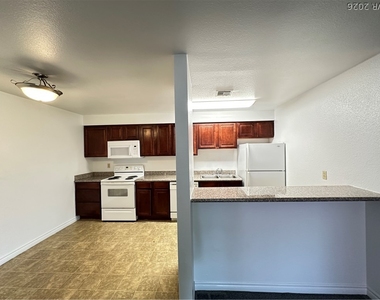 4340 Sandy River Drive - Photo Thumbnail 5