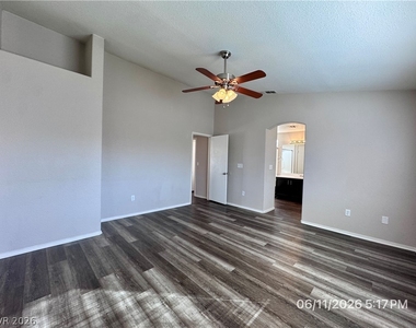 222 Quailbush Drive - Photo Thumbnail 8