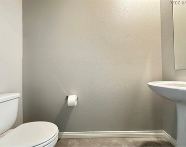 5370 White Butterfly Street - Photo Thumbnail 17