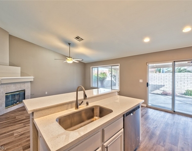 8880 Wallaby Lane - Photo Thumbnail 7