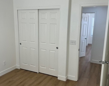 6940 Canary Ivy Way - Photo Thumbnail 21