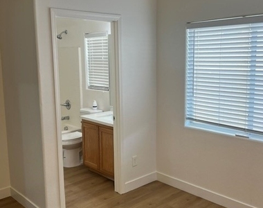 6940 Canary Ivy Way - Photo Thumbnail 12