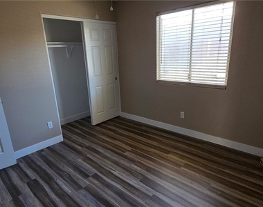 2229 Maple Shade Street - Photo Thumbnail 9