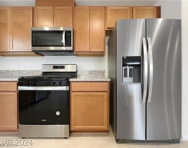 5475 Barcola Avenue - Photo Thumbnail 7