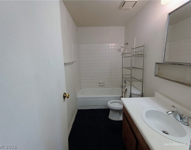 6228 Ilanos Lane - Photo Thumbnail 8