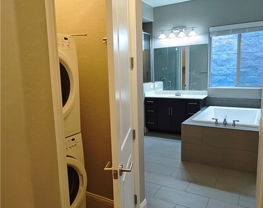 2868 Josephine Drive - Photo Thumbnail 23