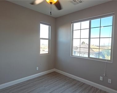 2868 Josephine Drive - Photo Thumbnail 36