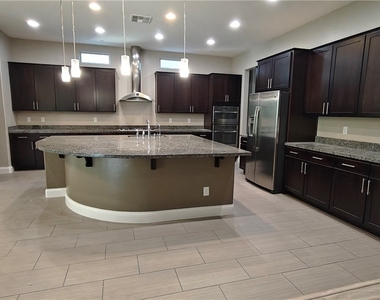 2868 Josephine Drive - Photo Thumbnail 13