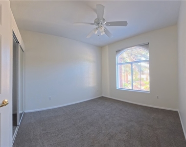 2050 W Warm Springs Road - Photo Thumbnail 17