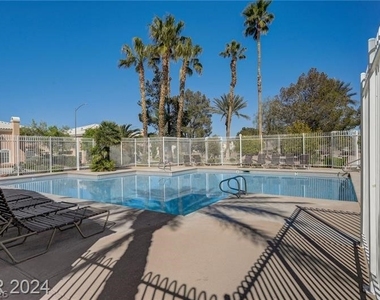 8464 Blue Island - Photo Thumbnail 51