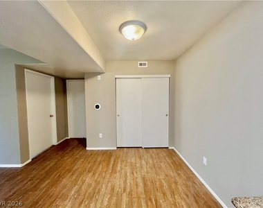 7885 W Flamingo Road - Photo Thumbnail 8