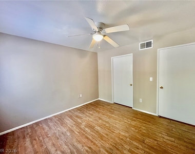 7885 W Flamingo Road - Photo Thumbnail 11