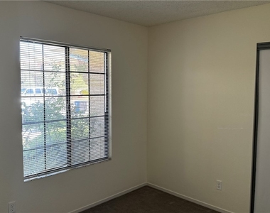 3025 Harborside Drive - Photo Thumbnail 8