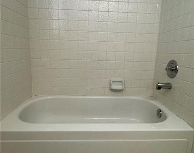 3025 Harborside Drive - Photo Thumbnail 18