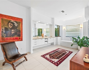2000 Grouse Street - Photo Thumbnail 45