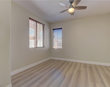 9419 Rough Slate Court - Photo Thumbnail 5