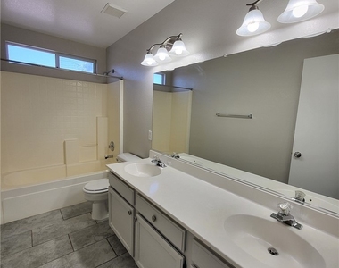 109 Montesol Drive - Photo Thumbnail 17
