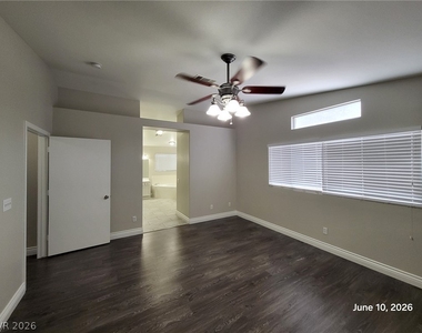 109 Montesol Drive - Photo Thumbnail 9