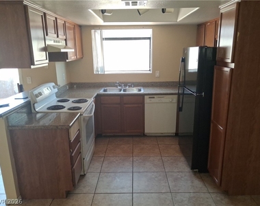 7300 Pirates Cove Road - Photo Thumbnail 4