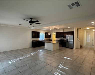 9896 Panther Hollow Street - Photo Thumbnail 5