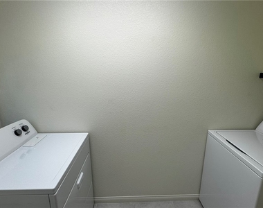 9896 Panther Hollow Street - Photo Thumbnail 14