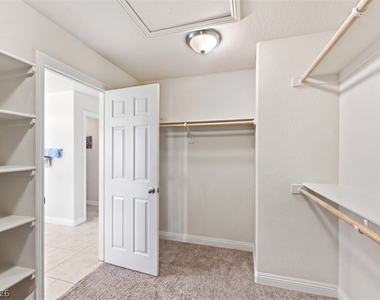 32 Lily Grove Road - Photo Thumbnail 18