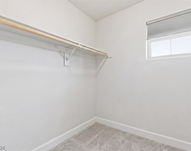 32 Lily Grove Road - Photo Thumbnail 31