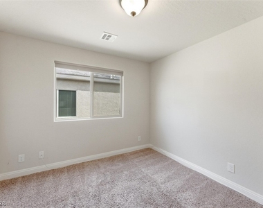 32 Lily Grove Road - Photo Thumbnail 30