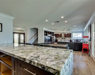 5056 Shadow Palm Court - Photo Thumbnail 9
