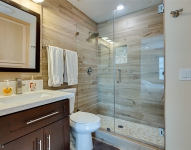 5056 Shadow Palm Court - Photo Thumbnail 31