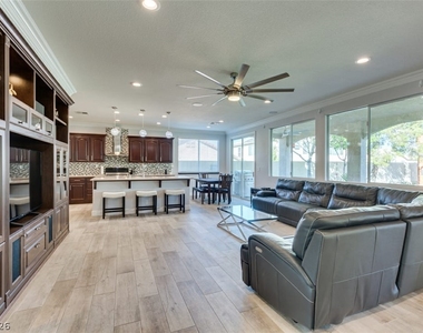 5056 Shadow Palm Court - Photo Thumbnail 13