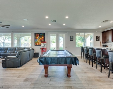 5056 Shadow Palm Court - Photo Thumbnail 10