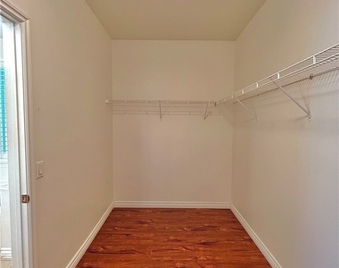 3926 Kristina Lynn Avenue - Photo Thumbnail 48